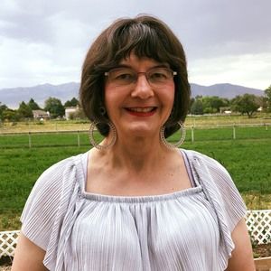 Meet your Posher, Jasmine